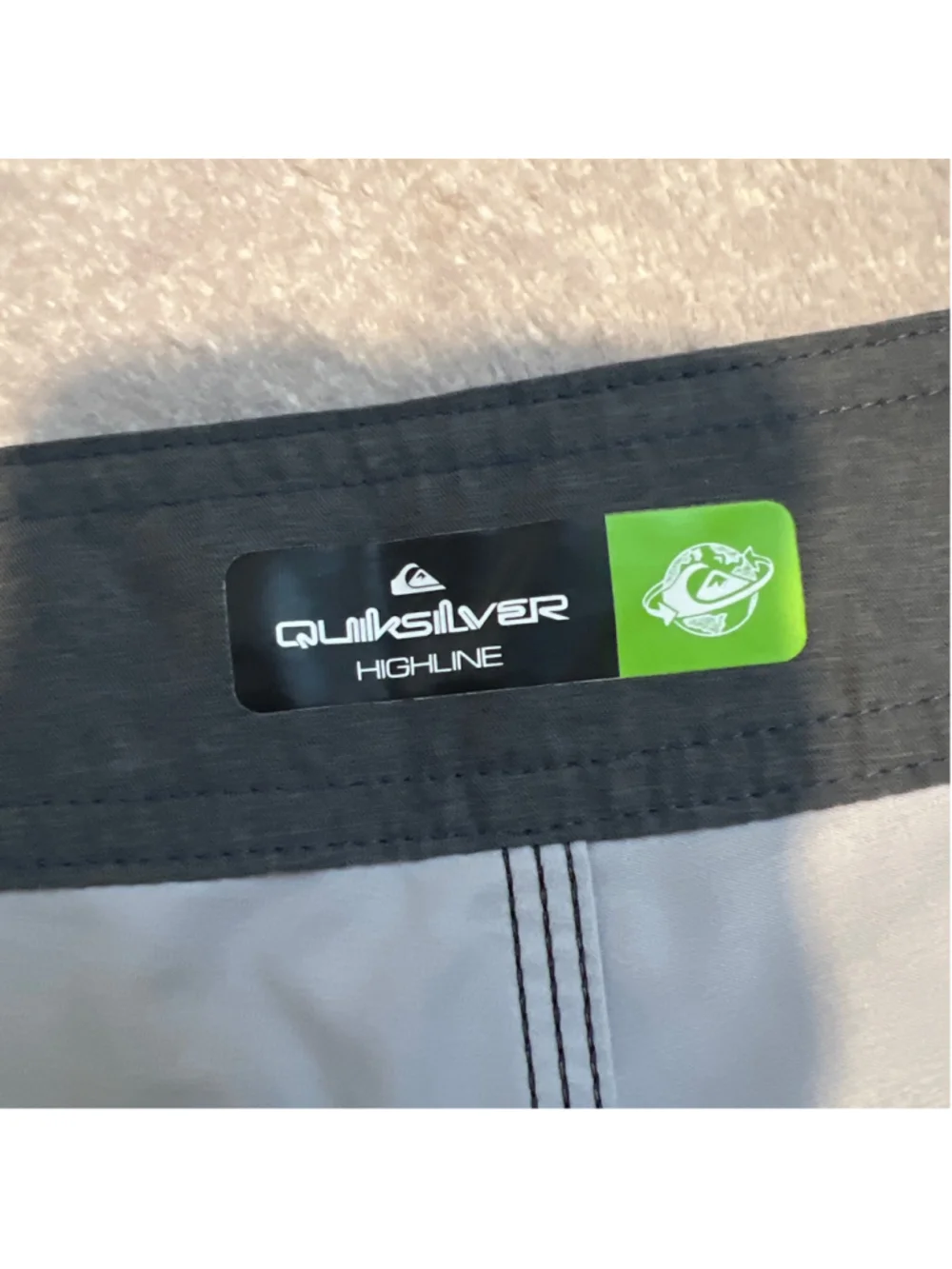 Quiksilver Surfsilk Divided Highline Swim Gradient Board Shorts Size 32” X 19”